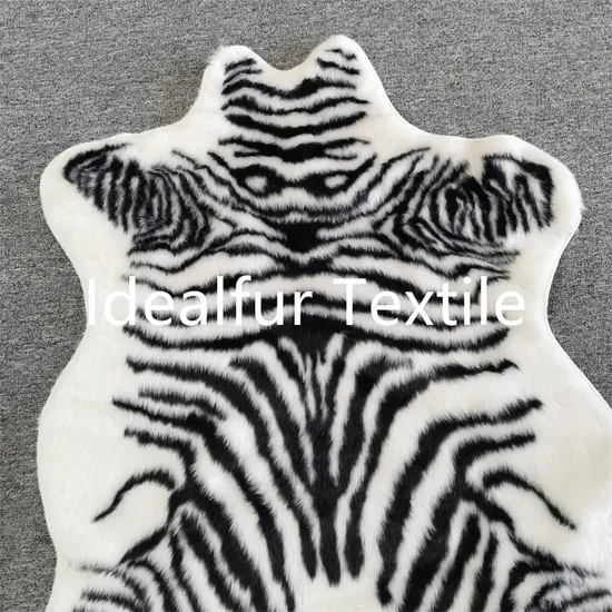 Stylish Black and White Cow Pattern Knitted Collar Mat 